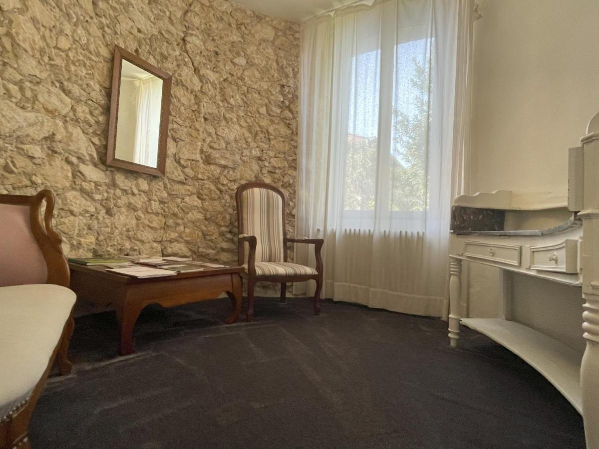 Le St Vincent Hotel Roquefort  Kültér fotó