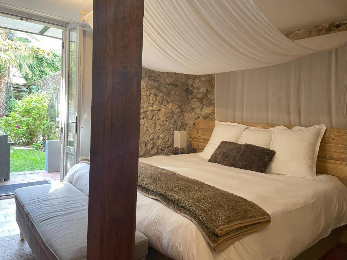 Le St Vincent Hotel Roquefort  Kültér fotó