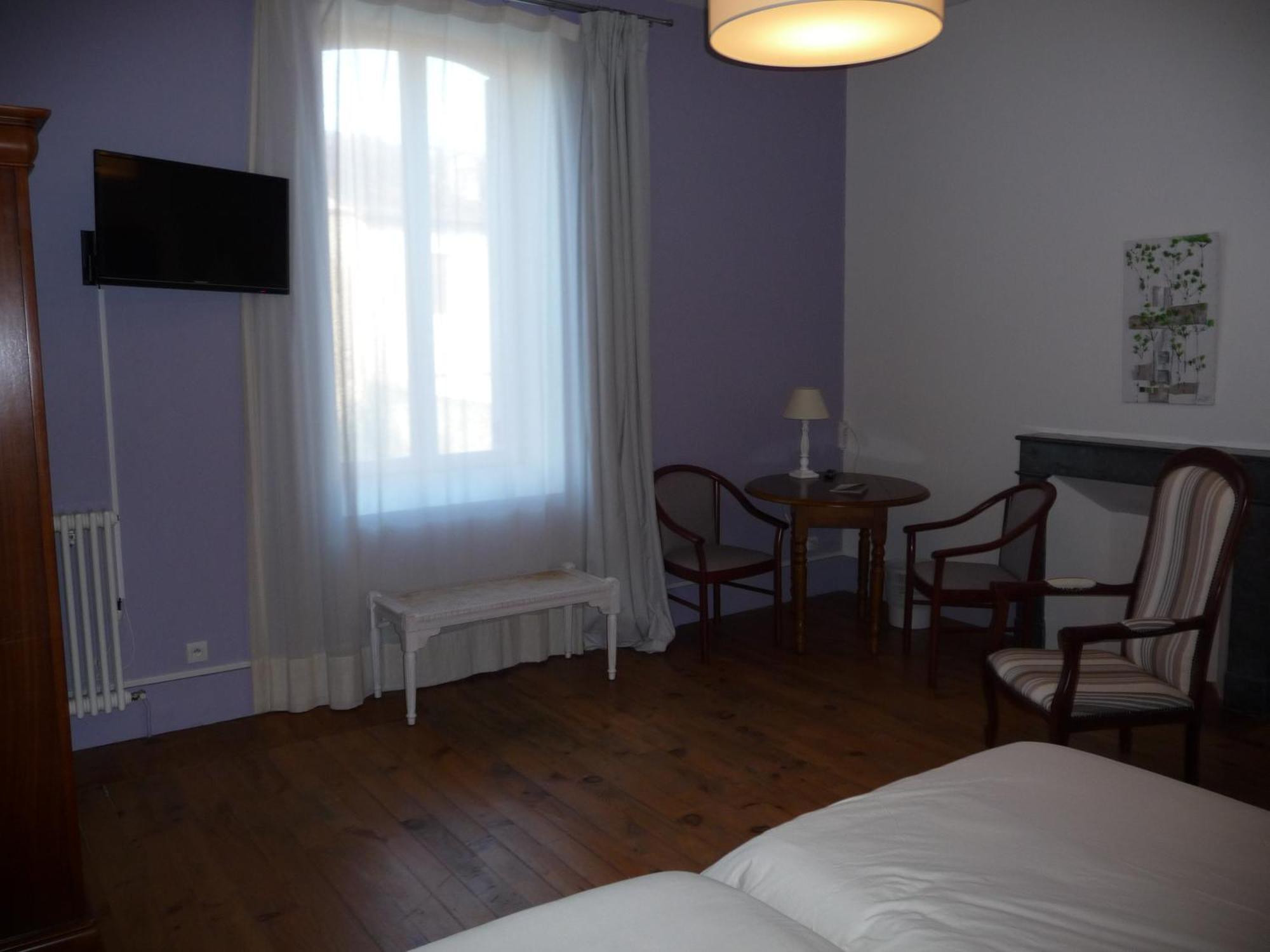 Le St Vincent Hotel Roquefort  Szoba fotó