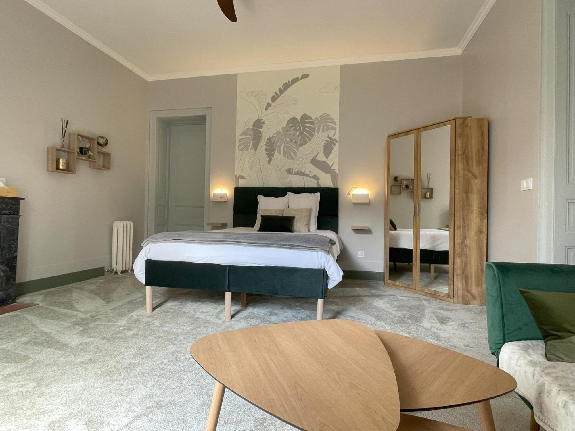 Le St Vincent Hotel Roquefort  Kültér fotó