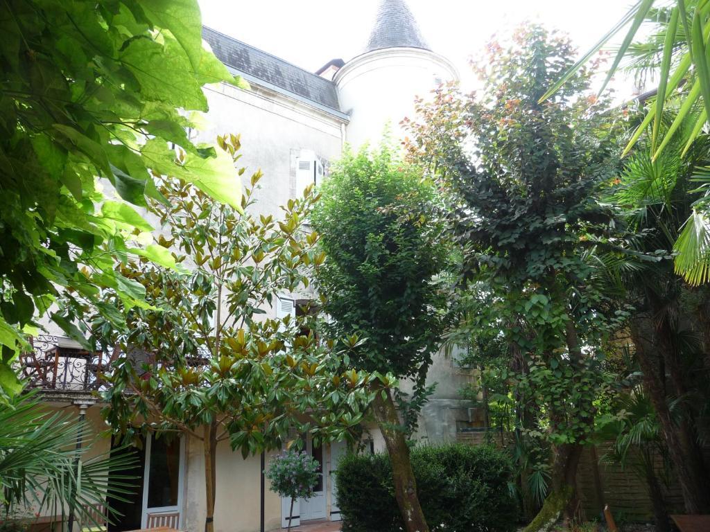 Le St Vincent Hotel Roquefort  Kültér fotó